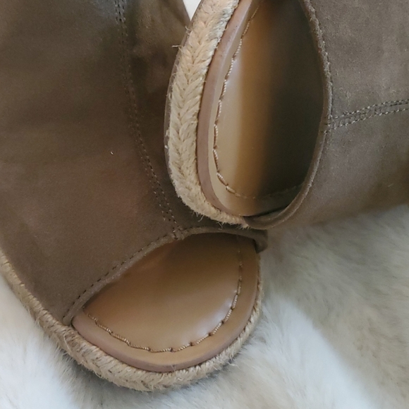 Franco Sarto nubuck wedge espadrille style - Picture 9 of 12